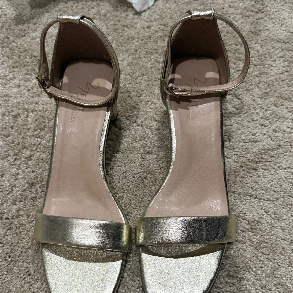 Naturalizer Elegant Gold Women's Sandals - Picture 1 of 8
